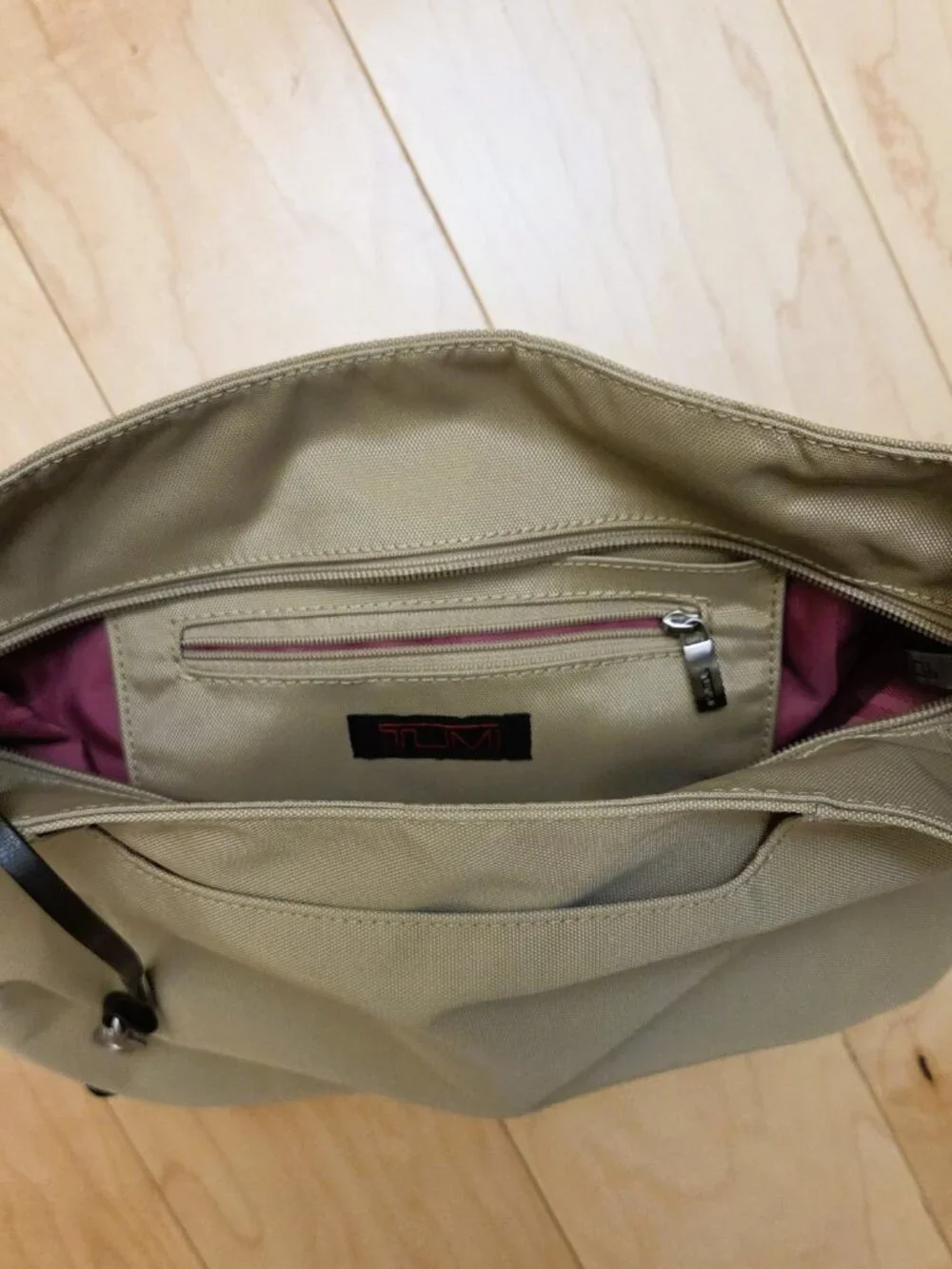 TUMI Cargo Leather Strap Canvas Tote Bag Tan Beige 2 Pockets Keyholder Zip